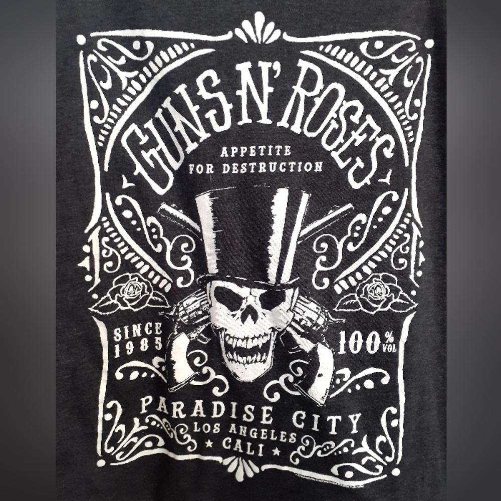 🌹2015 Bravado Guns N Roses T-Shirt, Sz L, Preowned🌹